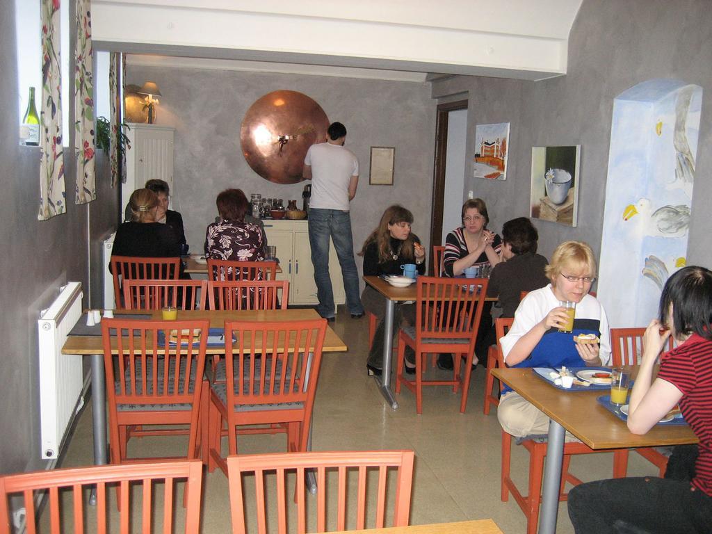 Falu Fangelse Vandrarhem Falun Exterior foto